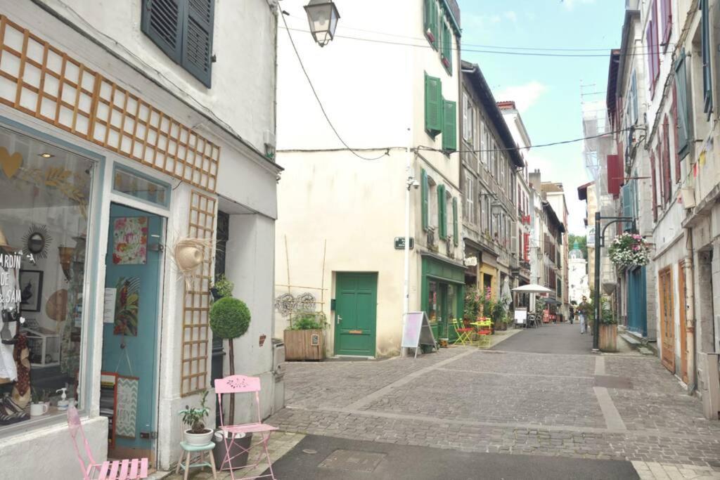 Duplex Avec Belle Terasse Au Centre De Bayonne Apartment ภายนอก รูปภาพ